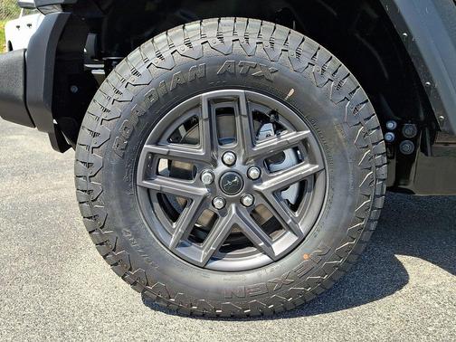 Black Clearcoat 2026 Jeep Wrangler Sport