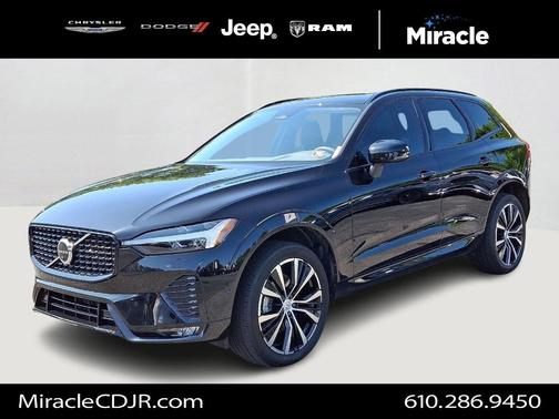 2023 Volvo XC60 B5 Plus Dark Theme