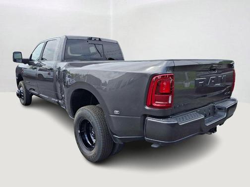 Granite Crystal Clearcoat Metallic 2026 RAM 3500 Laramie