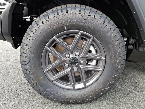 Granite Crystal Clearcoat Metallic 2026 Jeep Wrangler Sport