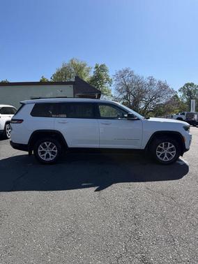 Bright White Clearcoat 2021 Jeep Grand Cherokee L Limited