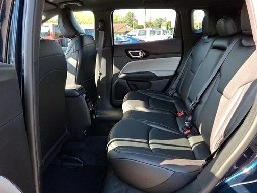 Fathom Blue Pearlcoat 2026 Jeep Compass Limited