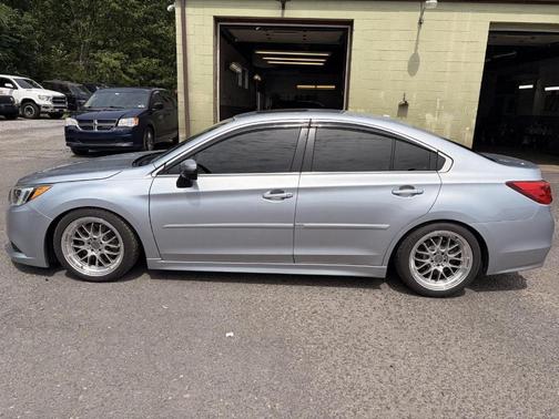 Ice Silver Metallic 2015 Subaru Legacy 3.6R Limited