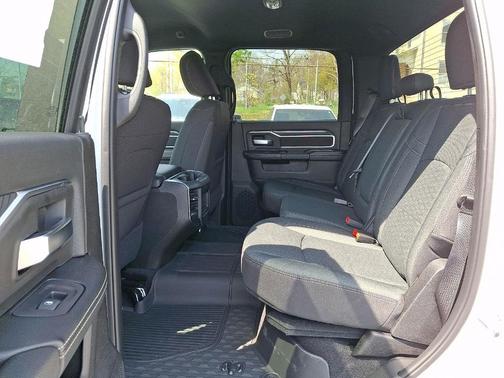 Bright White Clearcoat 2026 RAM 3500 Big Horn