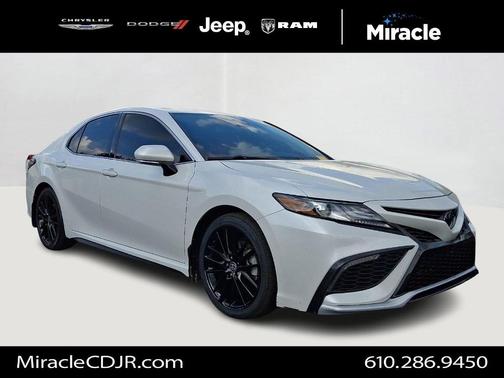 Wind Chill Pearl 2023 Toyota Camry XSE