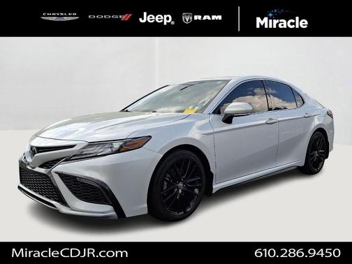 Wind Chill Pearl 2023 Toyota Camry XSE