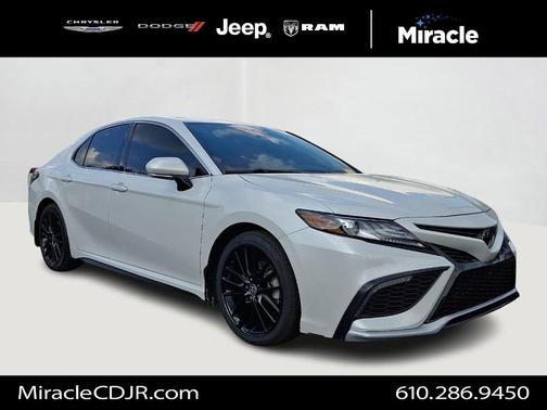 Wind Chill Pearl 2023 Toyota Camry XSE