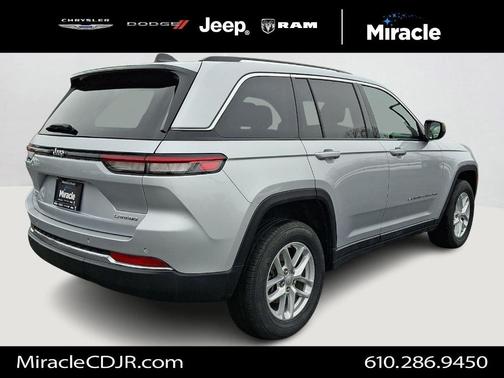 2023 Jeep Grand Cherokee Laredo X