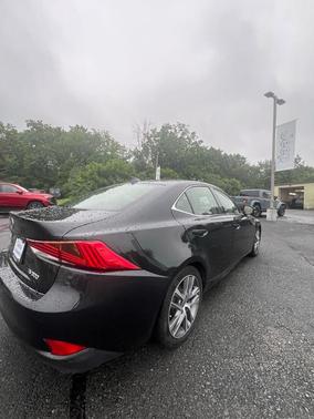 2018 Lexus IS 300 Base