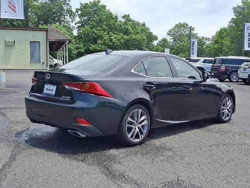 2018 Lexus IS 300 Base