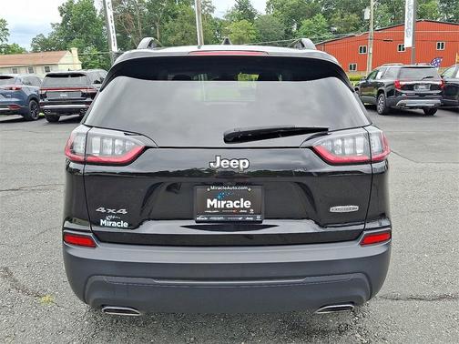 2022 Jeep Cherokee Latitude Lux