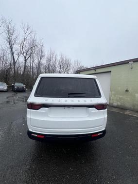 2025 Jeep Wagoneer L Base
