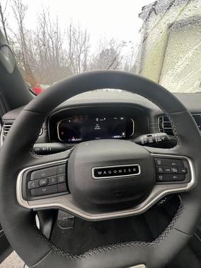 2025 Jeep Wagoneer L Base