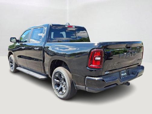 Diamond Black 2026 RAM 1500 Express