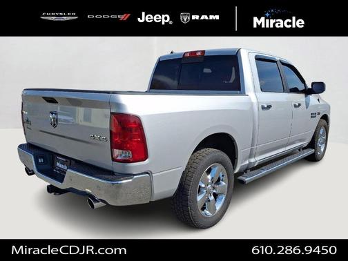 Bright Silver Clearcoat Metallic 2017 RAM 1500 Big Horn