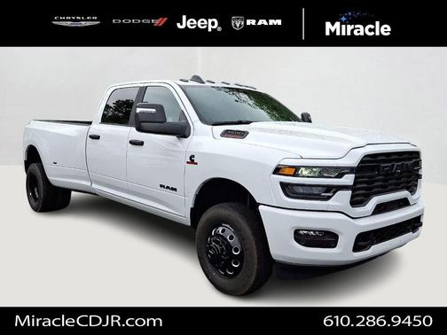 Bright White Clearcoat 2026 RAM 3500 Big Horn