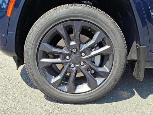 Fathom Blue Pearlcoat 2026 Jeep Grand Cherokee L Limited