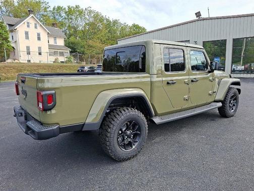 2025 Jeep Gladiator Sport