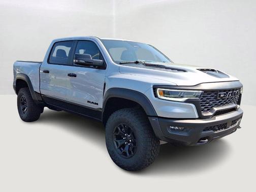 Silver Zynith 2026 RAM 1500 RHO