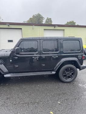 2022 Jeep Wrangler Unlimited Sahara Altitude