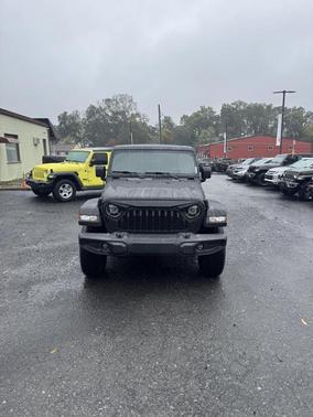 2022 Jeep Wrangler Unlimited Sahara Altitude