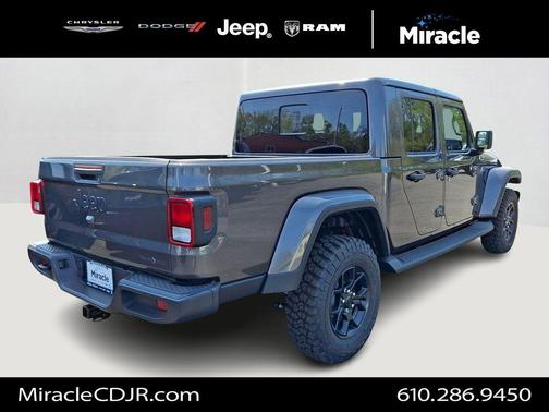 Granite Crystal Clearcoat Metallic 2026 Jeep Gladiator Texas Trail