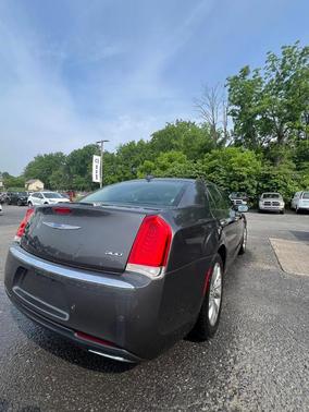 2018 Chrysler 300 Limited