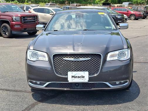 2018 Chrysler 300 Limited