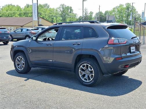 2022 Jeep Cherokee Trailhawk