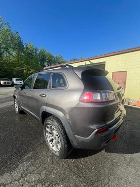 2022 Jeep Cherokee Trailhawk