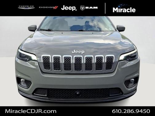 Sting Gray Clearcoat 2021 Jeep Cherokee Latitude Plus
