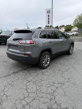 Sting Gray Clearcoat 2021 Jeep Cherokee Latitude Plus