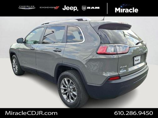 Sting Gray Clearcoat 2021 Jeep Cherokee Latitude Plus