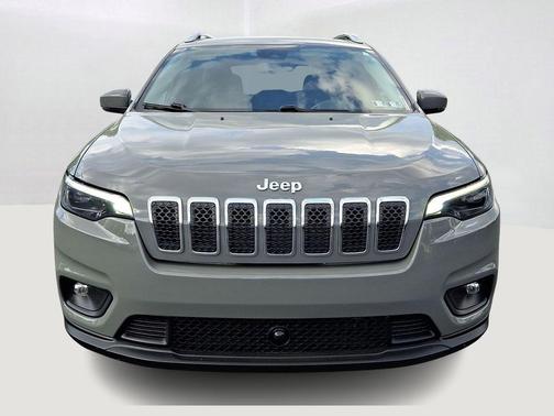 Sting Gray Clearcoat 2021 Jeep Cherokee Latitude Plus