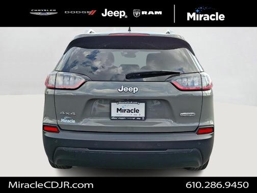 Sting Gray Clearcoat 2021 Jeep Cherokee Latitude Plus