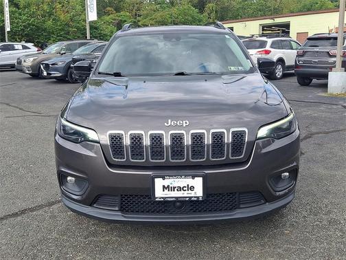 2022 Jeep Cherokee Latitude Lux