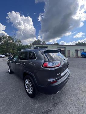 2022 Jeep Cherokee Latitude Lux