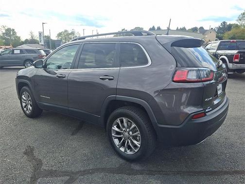 2022 Jeep Cherokee Latitude Lux