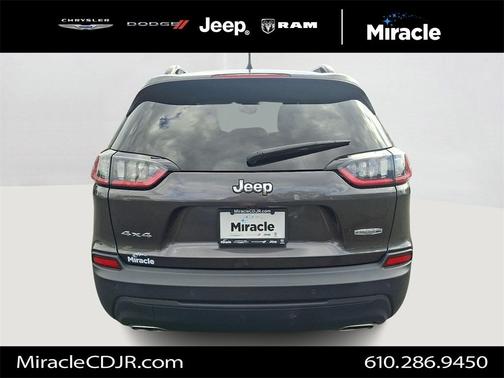 2022 Jeep Cherokee Latitude Lux