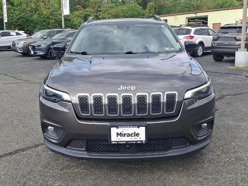 2022 Jeep Cherokee Latitude Lux