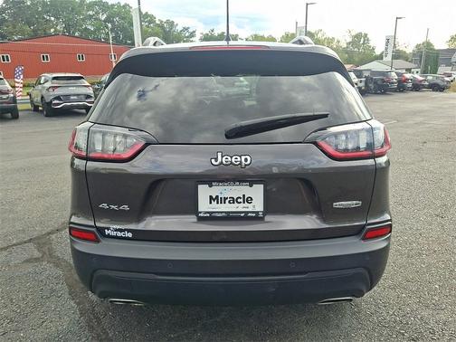 2022 Jeep Cherokee Latitude Lux