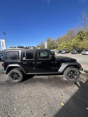 2022 Jeep Wrangler Unlimited Sport