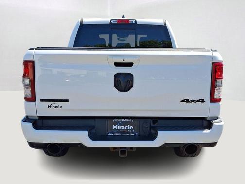 Bright White Clearcoat 2020 RAM 1500 Big Horn