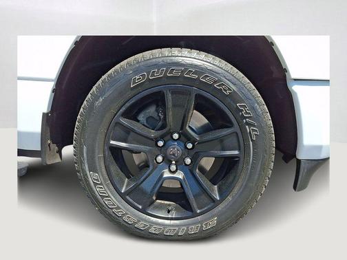 Bright White Clearcoat 2020 RAM 1500 Big Horn