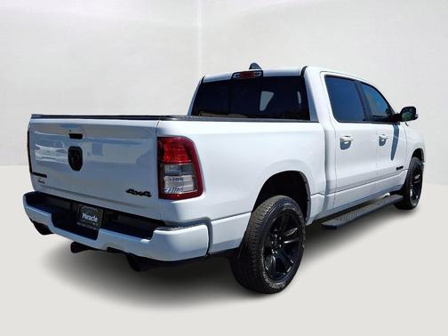 Bright White Clearcoat 2020 RAM 1500 Big Horn