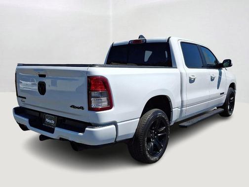 Bright White Clearcoat 2020 RAM 1500 Big Horn