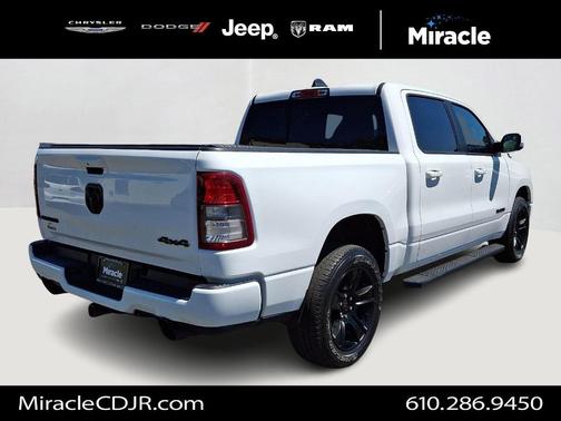 Bright White Clearcoat 2020 RAM 1500 Big Horn