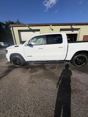 Bright White Clearcoat 2020 RAM 1500 Big Horn