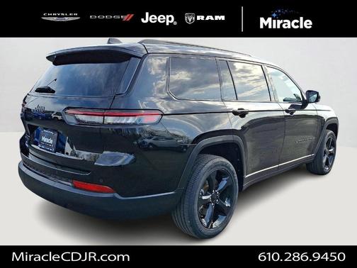 2022 Jeep Grand Cherokee L Laredo