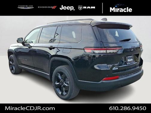 2022 Jeep Grand Cherokee L Laredo